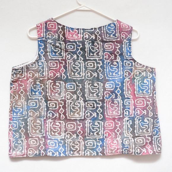 Batik short sleeve top - 100% cotton - very good condition - Picture 2 of 2